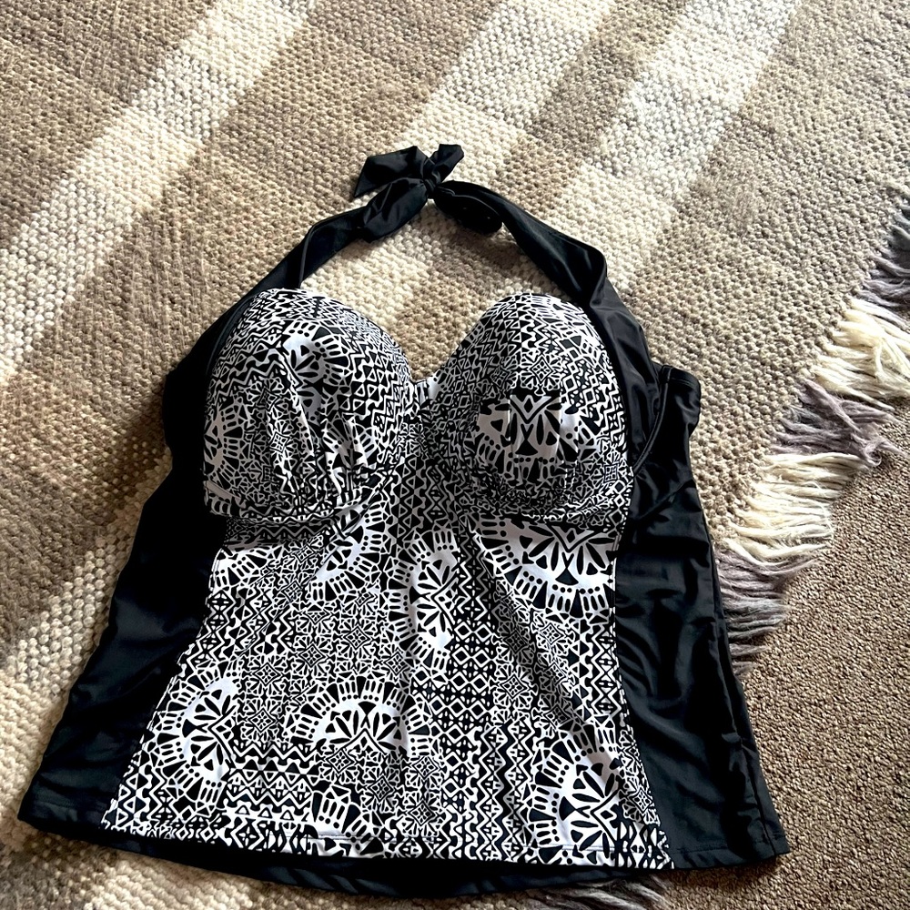 Brand new with tags Catalina bathing suit too. Ties around neck. I lost weight